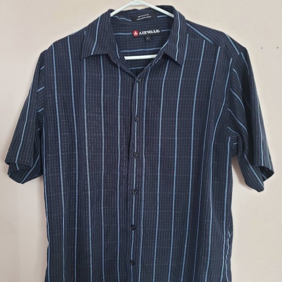 AIRWALK MEN'S BUTTON UP FRONT SHORT SLEEVE SHIRT - Picture 2 of 16